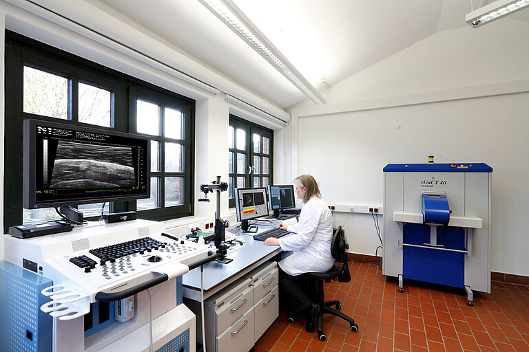Molecular Imaging North Competence Center
